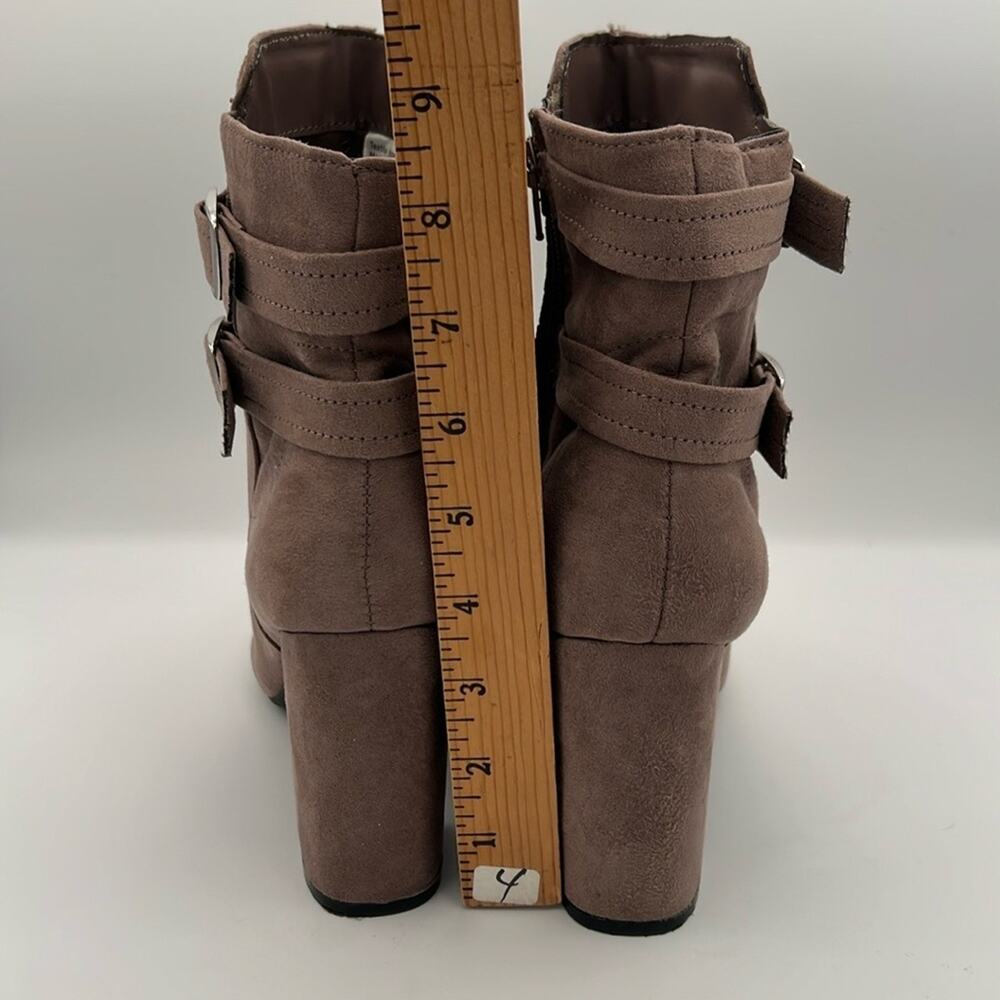 Christian Siriano taupe tan suede heel boots buckle zipper 9.5 - Picture 6 of 9